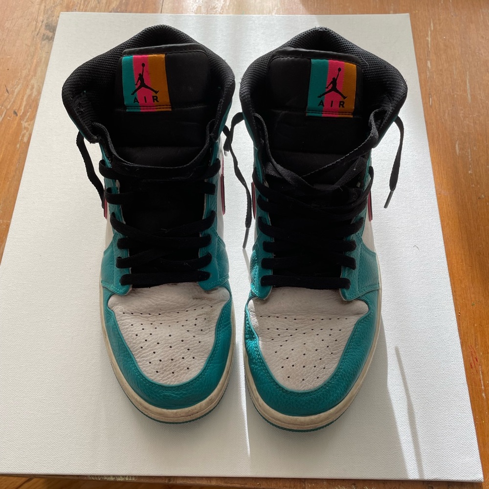 Nike Jordan 1s size 12
